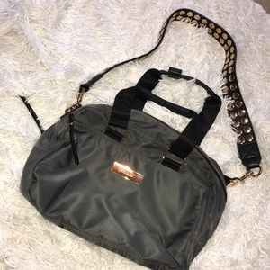 grey steve madden purse